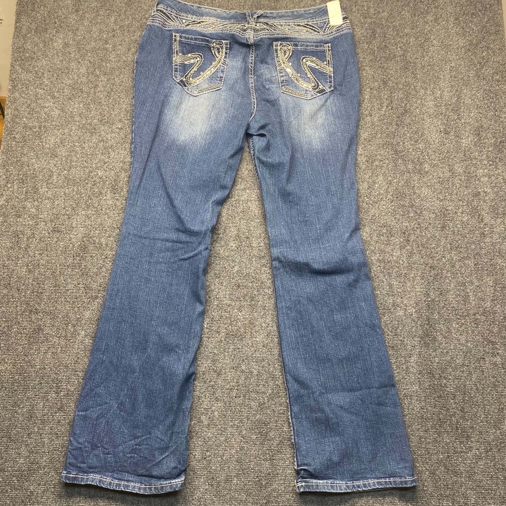 Vanity Premium Collection Curvy Regular 34x35 Long Medium Wash Bling Jeans